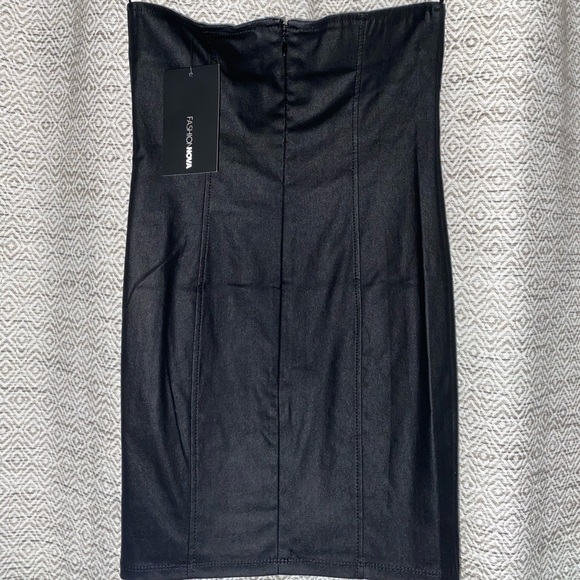 Fashionnova Black Pencil Skirt - Picture 3 of 5